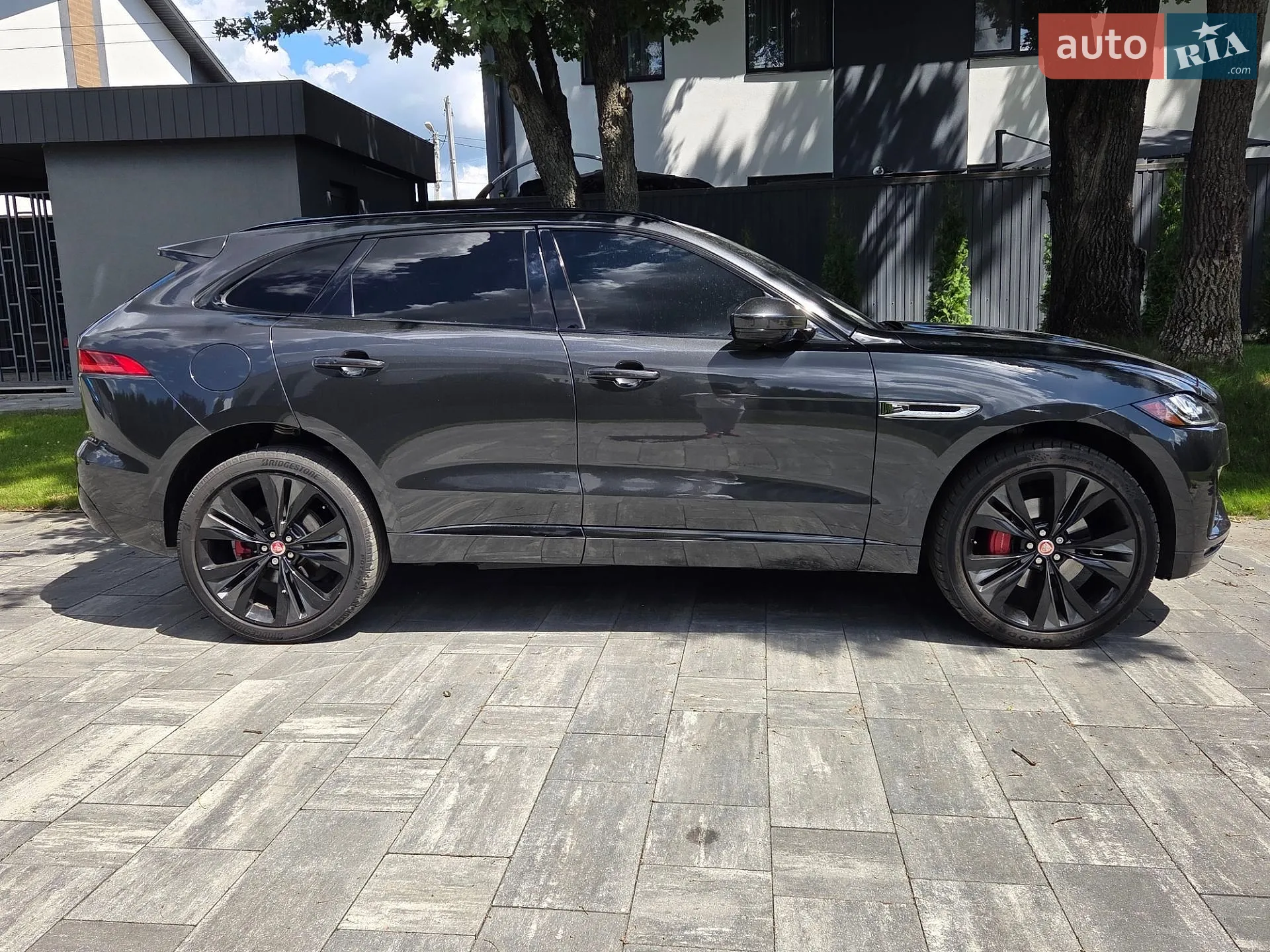 2018 Jaguar F-Pace - мініатюра 2