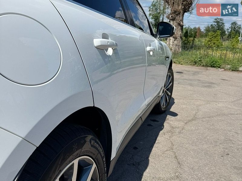 Позашляховик / Кросовер Jaguar F-Pace 2016 в Києві