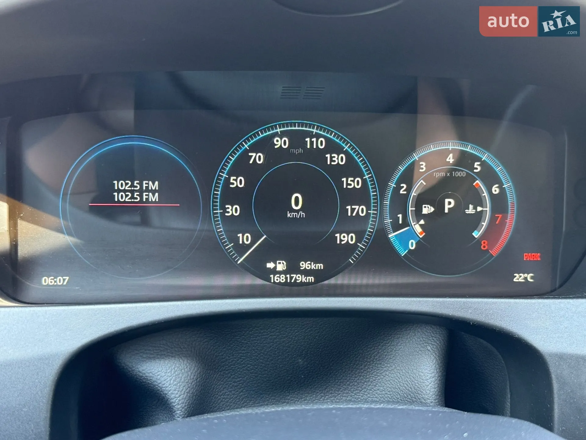 2016 Jaguar F-Pace - мініатюра 22