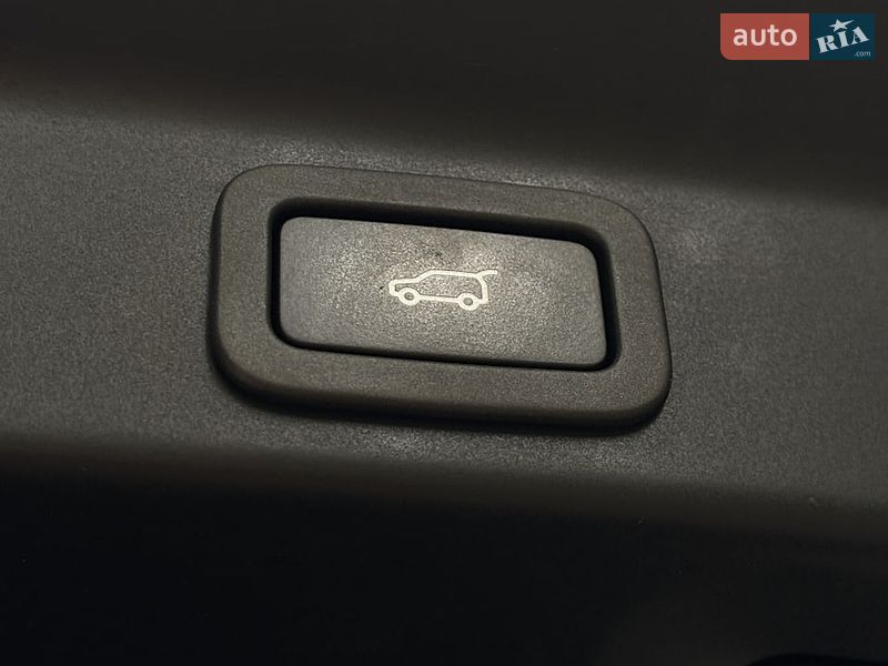Внедорожник / Кроссовер Jaguar F-Pace 2016 в Белогородке