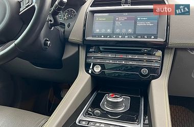 Внедорожник / Кроссовер Jaguar F-Pace 2017 в Полтаве фото 13 Внедорожник / Кроссовер Jaguar F-Pace 2017 в Полтаве