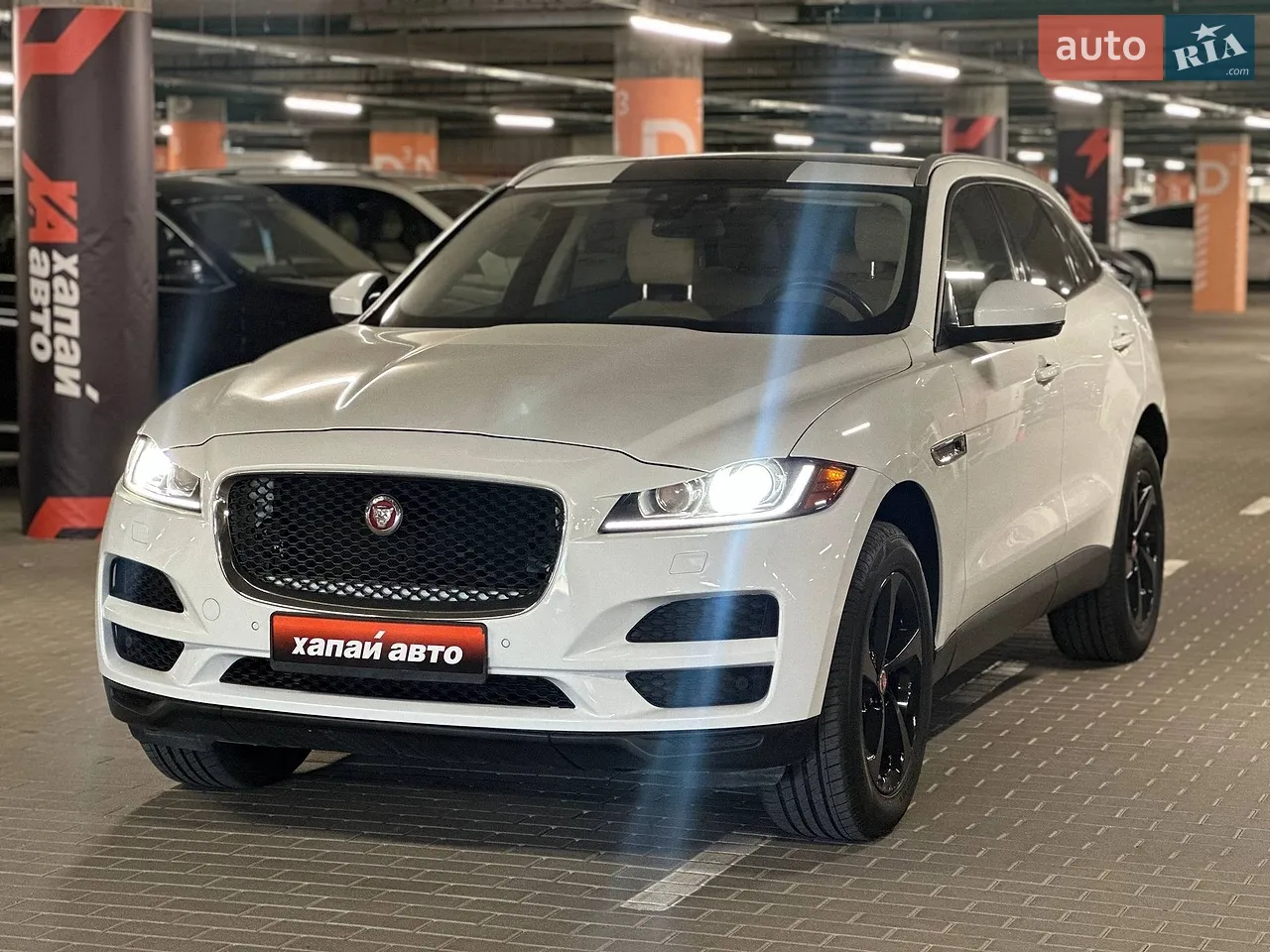 2018 Jaguar F-Pace - мініатюра 24
