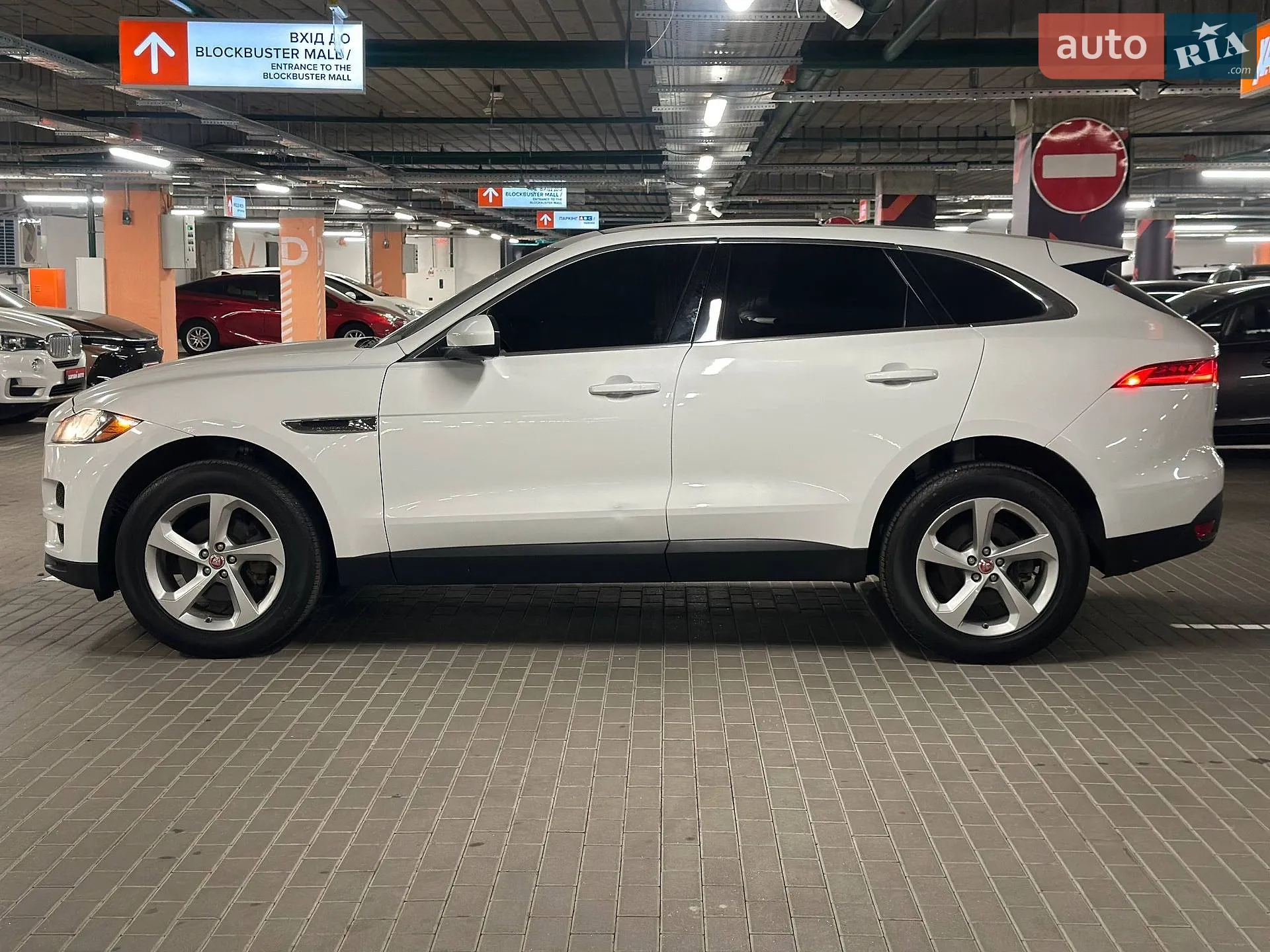 2018 Jaguar F-Pace - мініатюра 5