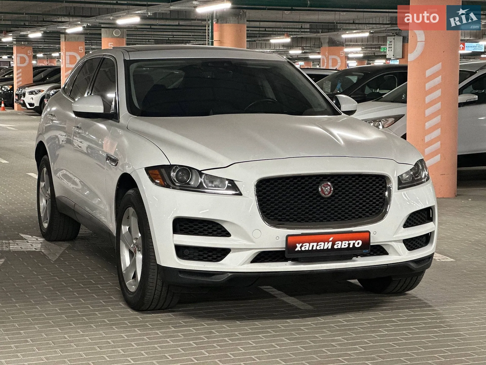 2018 Jaguar F-Pace - мініатюра 3