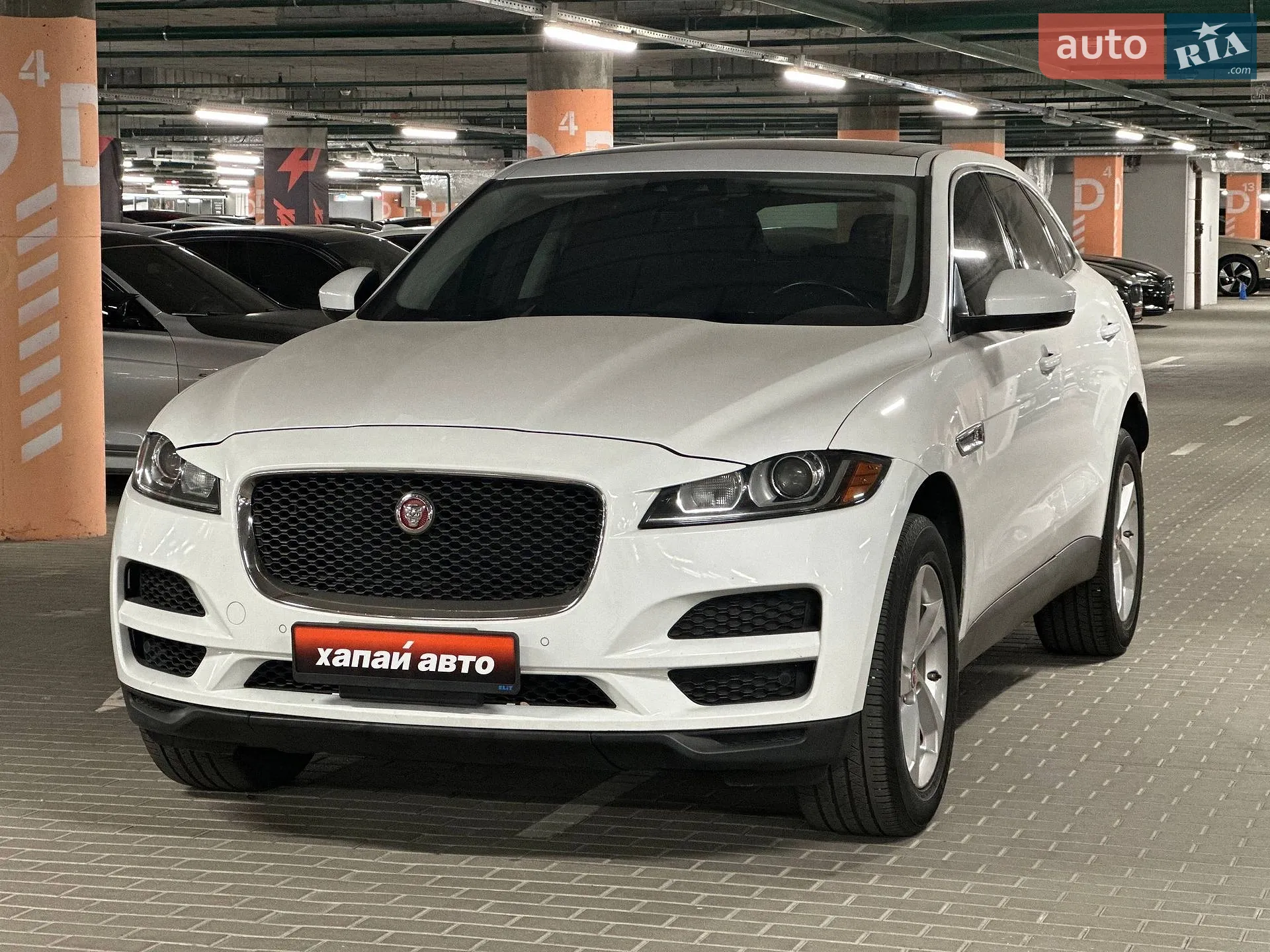 2018 Jaguar F-Pace - фото 1