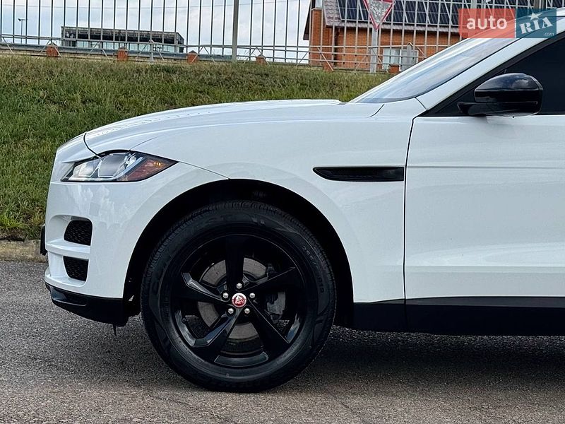 Внедорожник / Кроссовер Jaguar F-Pace 2017 в Киеве