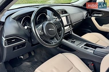 Внедорожник / Кроссовер Jaguar F-Pace 2017 в Киеве