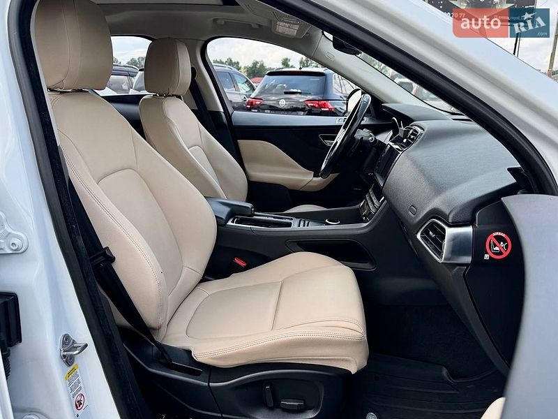 Внедорожник / Кроссовер Jaguar F-Pace 2017 в Киеве