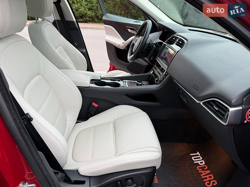 Позашляховик / Кросовер Jaguar F-Pace 2016 в Києві