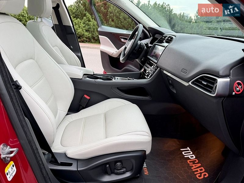 Позашляховик / Кросовер Jaguar F-Pace 2016 в Києві