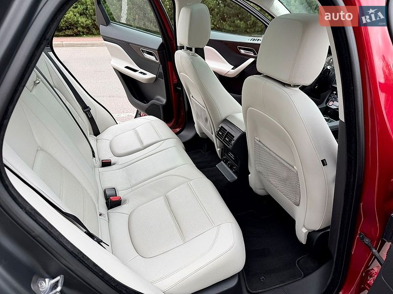 Позашляховик / Кросовер Jaguar F-Pace 2016 в Києві