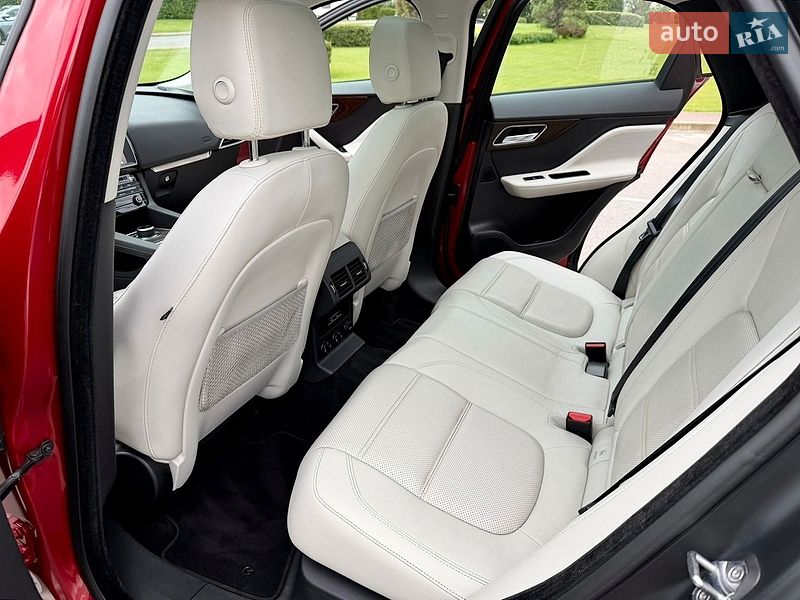 Позашляховик / Кросовер Jaguar F-Pace 2016 в Києві