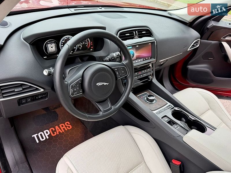 Позашляховик / Кросовер Jaguar F-Pace 2016 в Києві