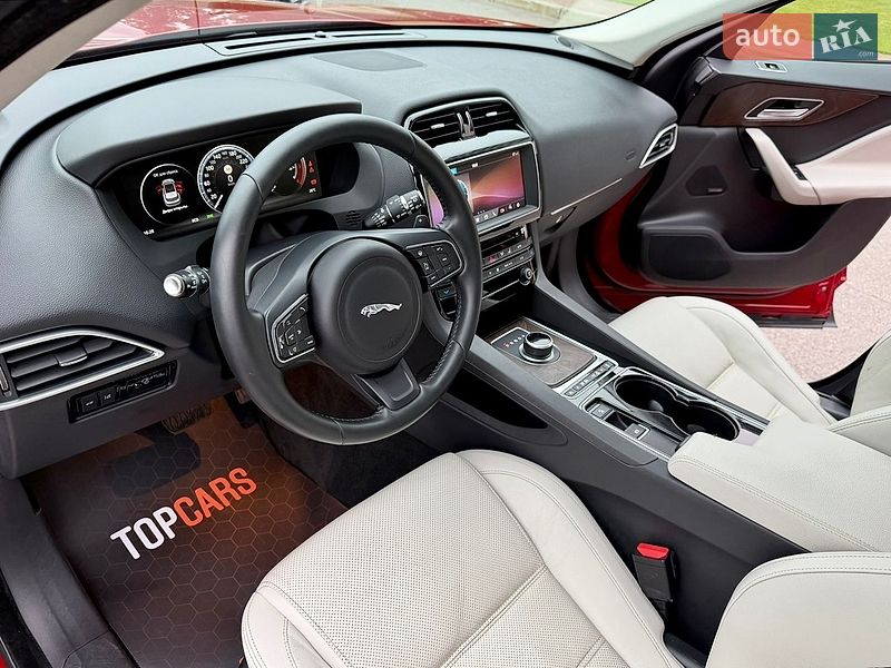 Позашляховик / Кросовер Jaguar F-Pace 2016 в Києві