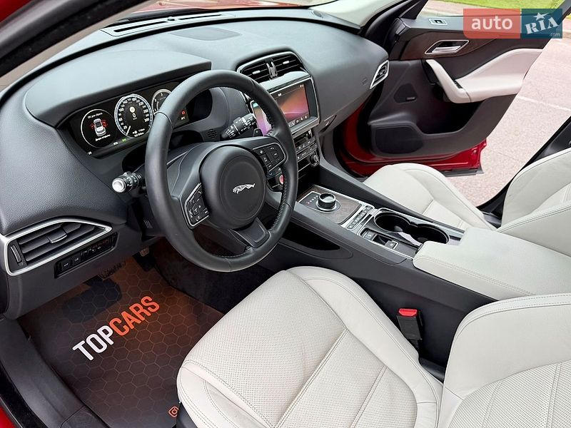 Позашляховик / Кросовер Jaguar F-Pace 2016 в Києві