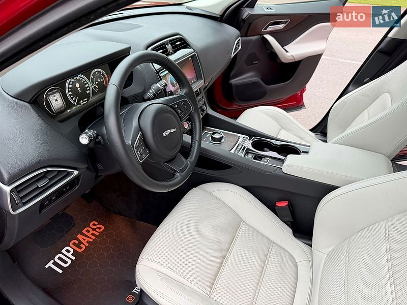 Позашляховик / Кросовер Jaguar F-Pace 2016 в Києві