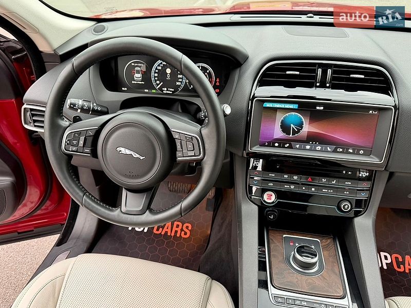 Позашляховик / Кросовер Jaguar F-Pace 2016 в Києві