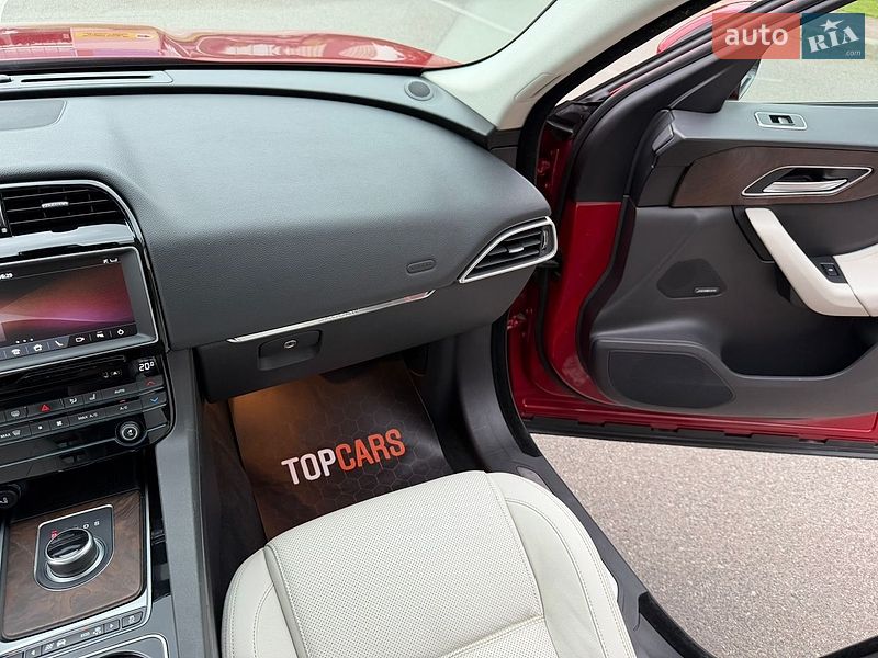 Позашляховик / Кросовер Jaguar F-Pace 2016 в Києві