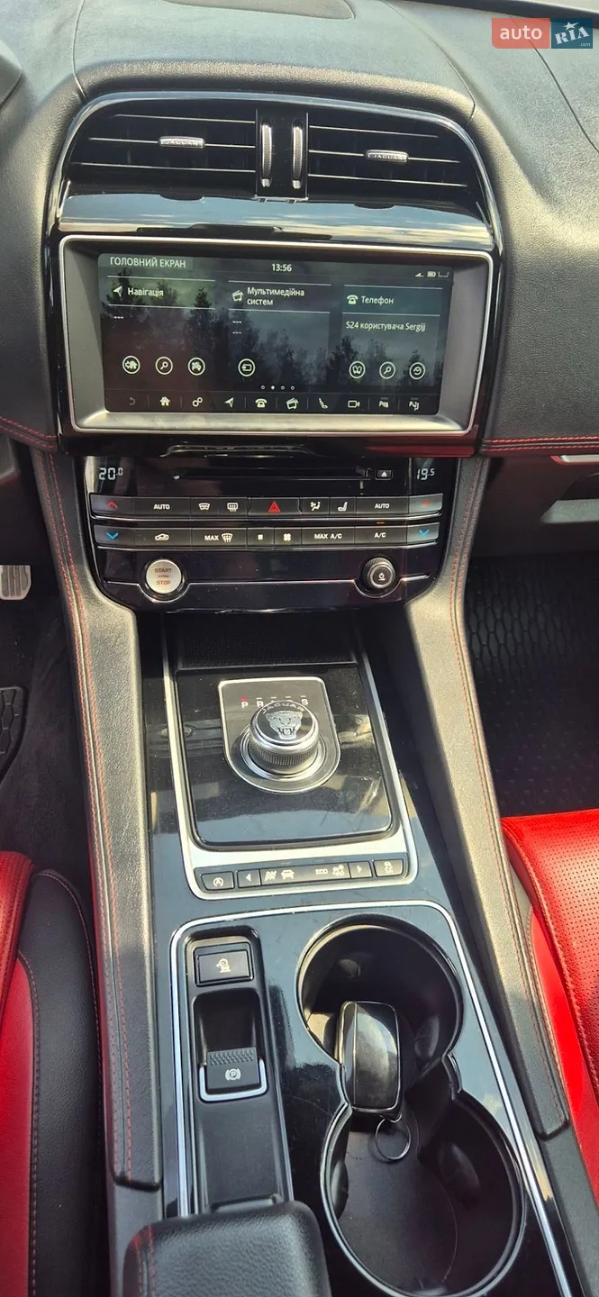 2017 Jaguar F-Pace - мініатюра 32