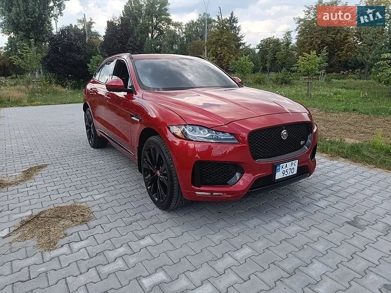 Jaguar F-Pace