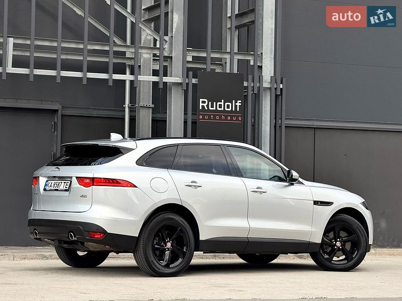 Внедорожник / Кроссовер Jaguar F-Pace 2017 в Киеве