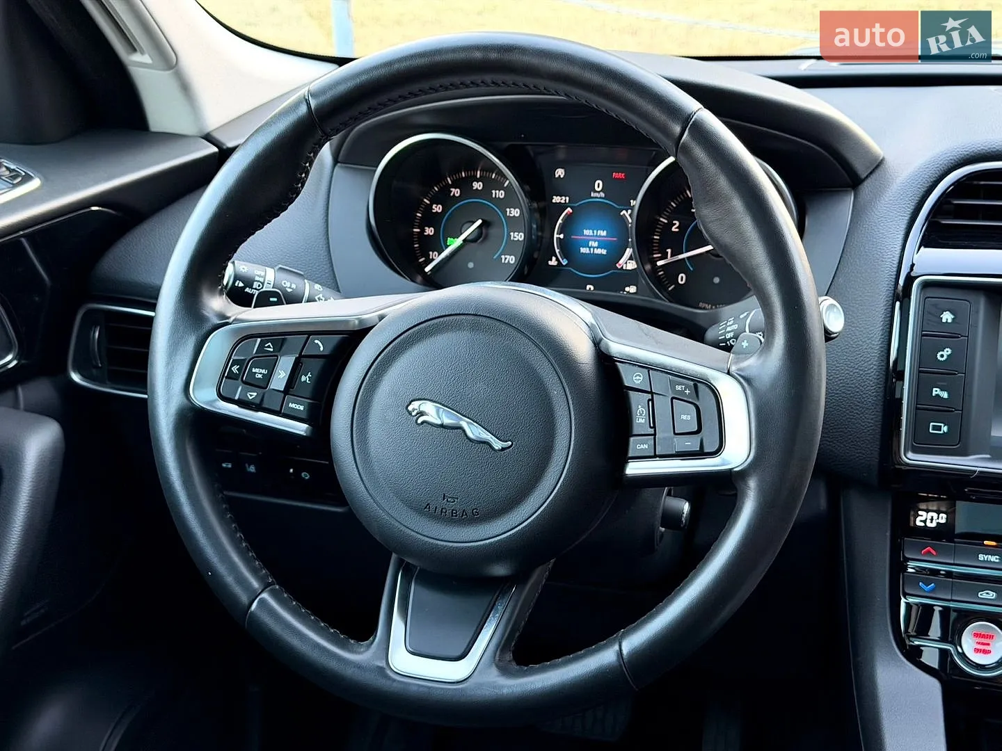 2017 Jaguar F-Pace - мініатюра 64