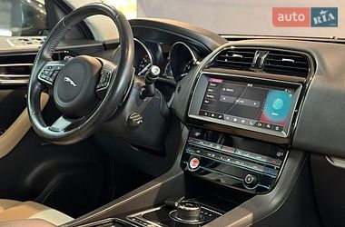 Внедорожник / Кроссовер Jaguar F-Pace 2018 в Одессе фото 12 Внедорожник / Кроссовер Jaguar F-Pace 2018 в Одессе