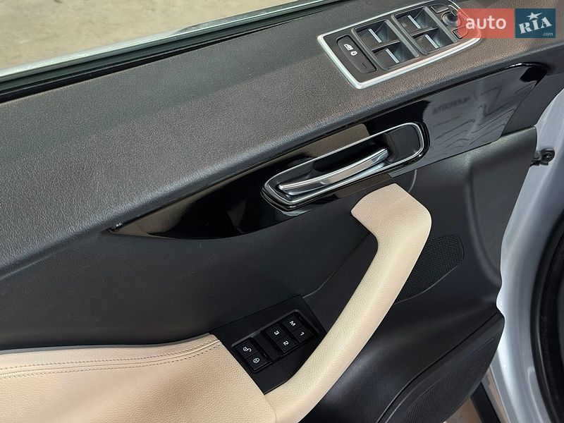 Внедорожник / Кроссовер Jaguar F-Pace 2018 в Одессе фото 16 Внедорожник / Кроссовер Jaguar F-Pace 2018 в Одессе