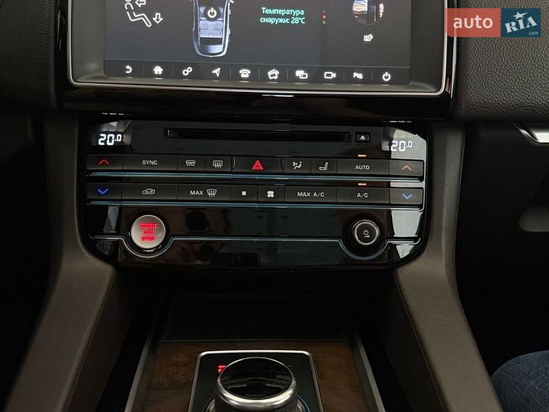Позашляховик / Кросовер Jaguar F-Pace 2017 в Кривому Розі фото 18 Позашляховик / Кросовер Jaguar F-Pace 2017 в Кривому Розі