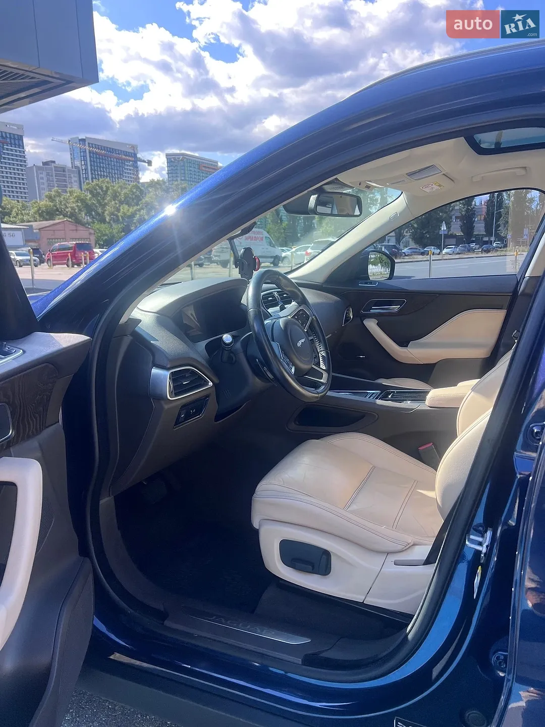 2017 Jaguar F-Pace - мініатюра 8