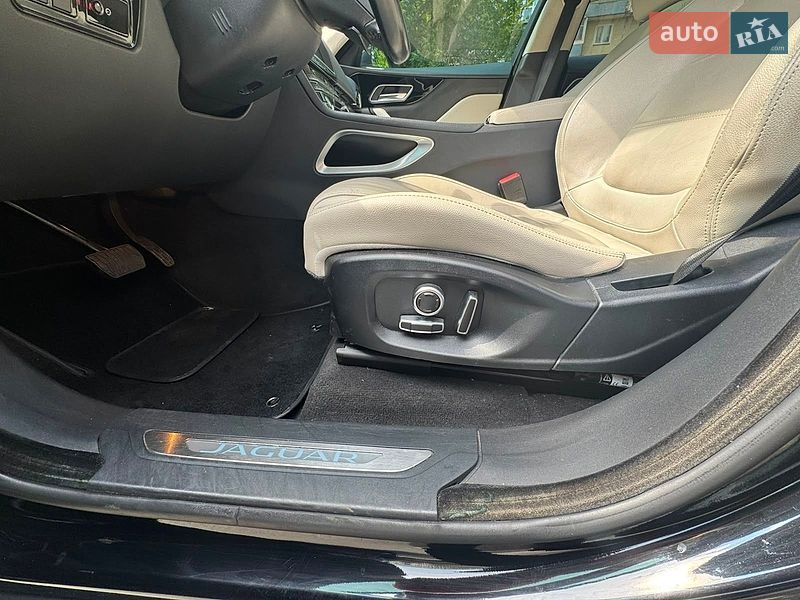 Внедорожник / Кроссовер Jaguar F-Pace 2019 в Киеве
