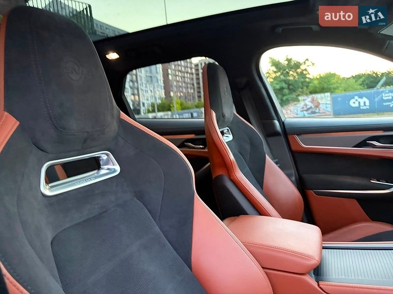 Позашляховик / Кросовер Jaguar F-Pace 2023 в Києві
