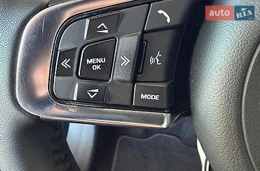 Позашляховик / Кросовер Jaguar F-Pace 2018 в Дніпрі фото 19 Позашляховик / Кросовер Jaguar F-Pace 2018 в Дніпрі