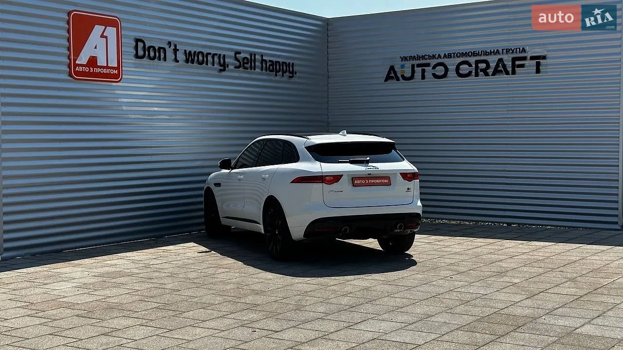 2017 Jaguar F-Pace - мініатюра 8