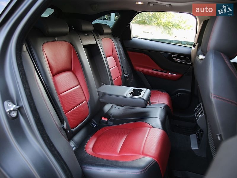 Внедорожник / Кроссовер Jaguar F-Pace 2017 в Харькове
