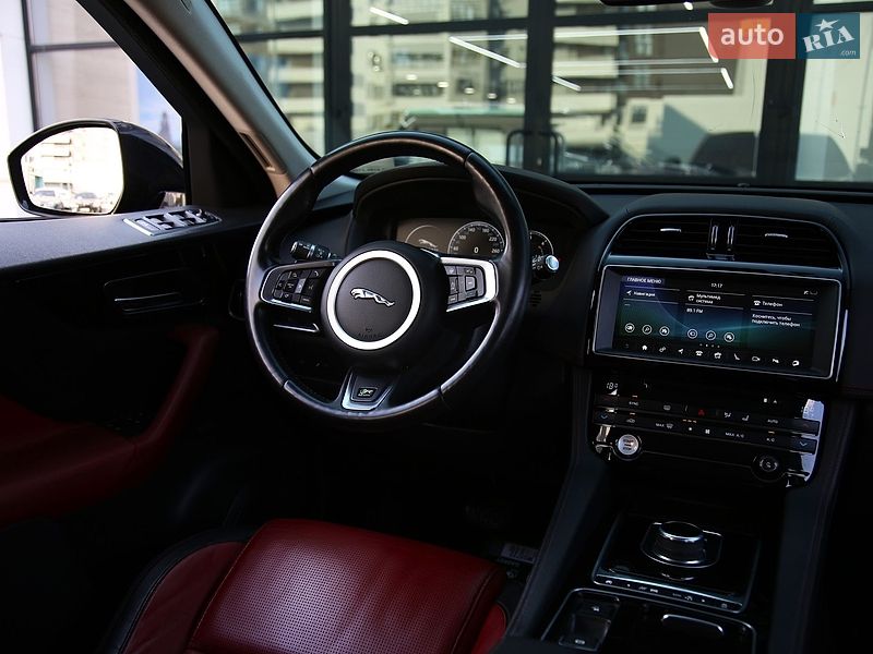 Внедорожник / Кроссовер Jaguar F-Pace 2017 в Харькове