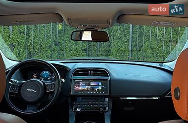 Внедорожник / Кроссовер Jaguar F-Pace 2016 в Одессе