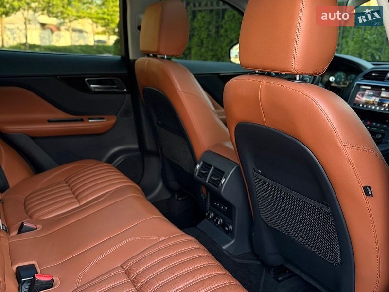 Внедорожник / Кроссовер Jaguar F-Pace 2016 в Одессе