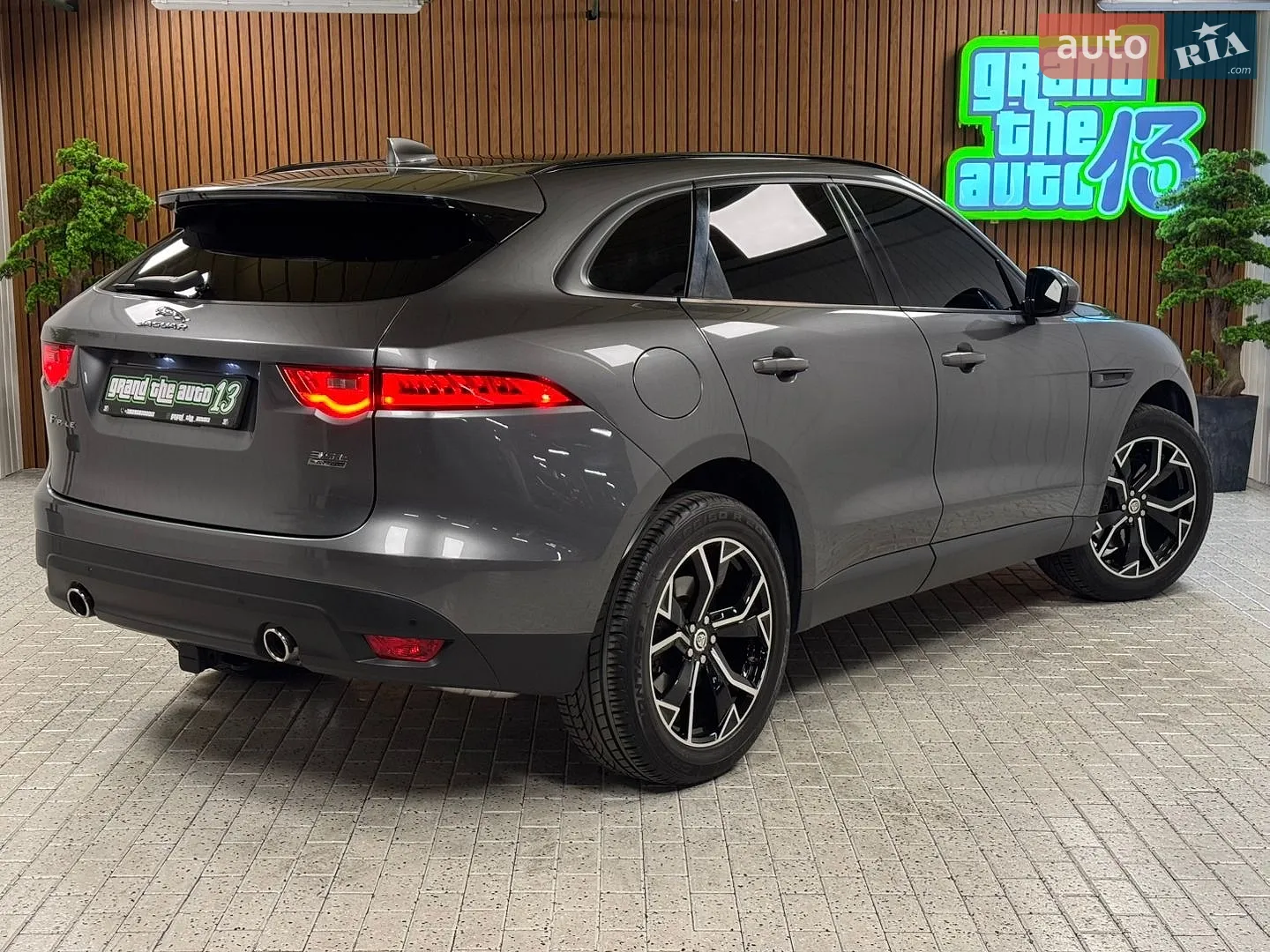2016 Jaguar F-Pace - мініатюра 50