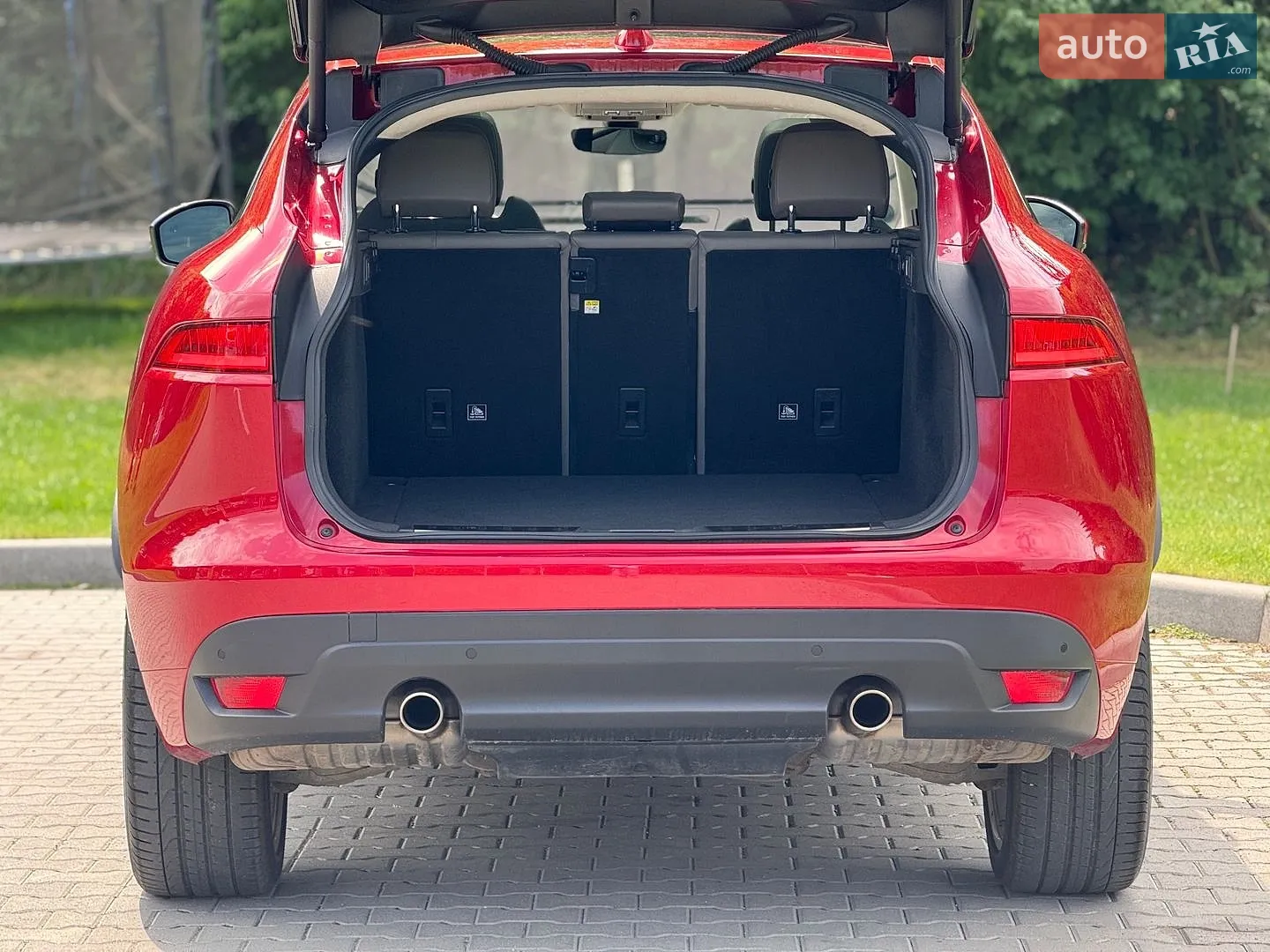 2018 Jaguar F-Pace - мініатюра 14