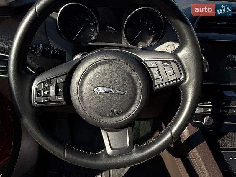 Внедорожник / Кроссовер Jaguar F-Pace 2016 в Харькове