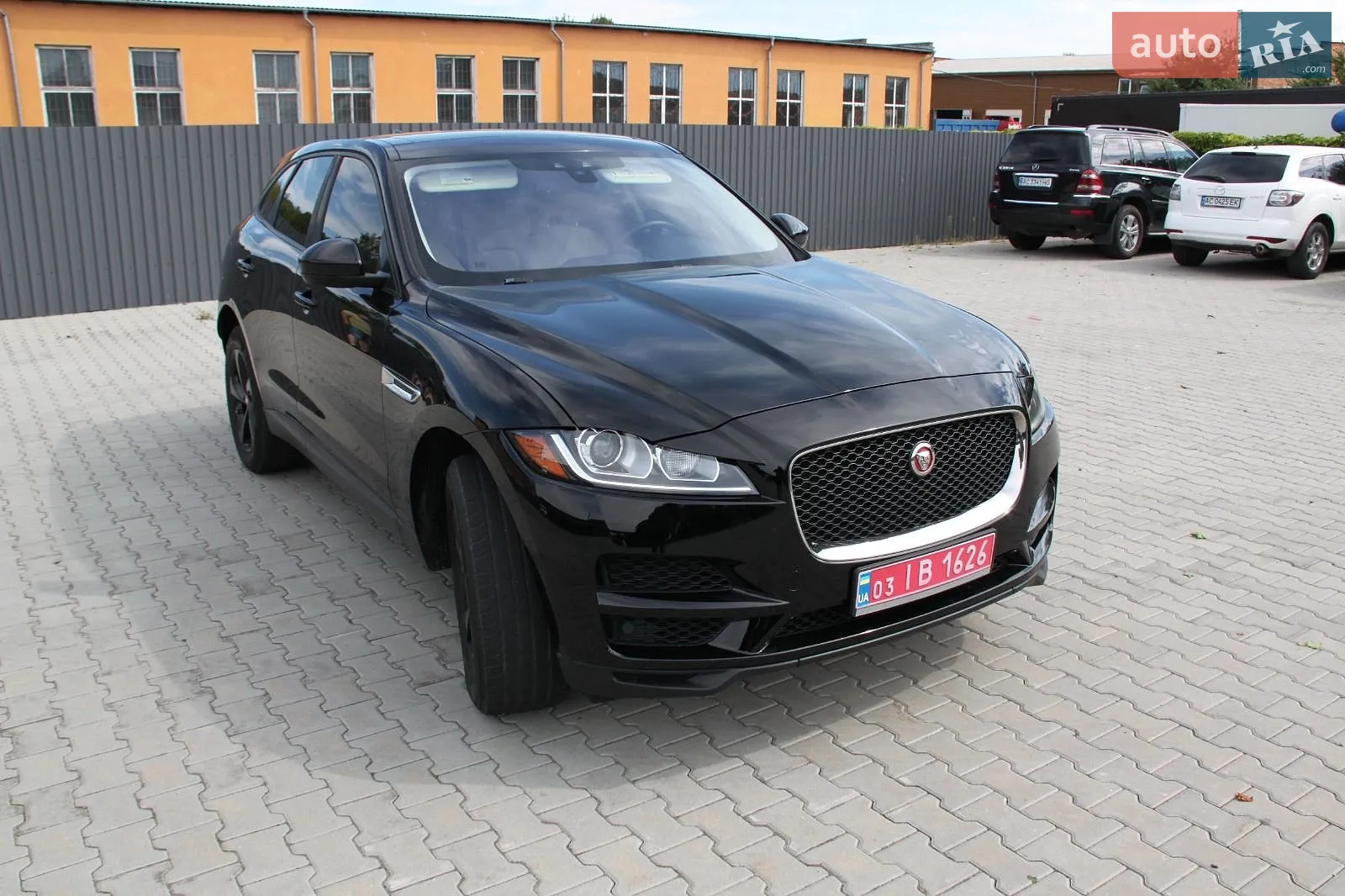 2016 Jaguar F-Pace - мініатюра 16