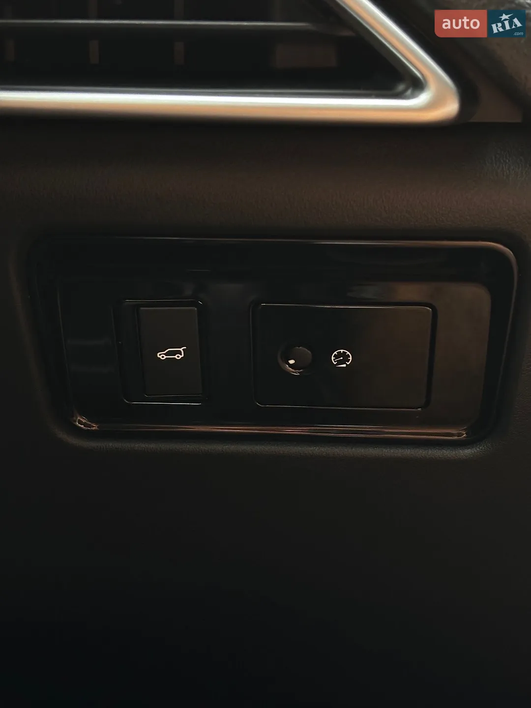 2016 Jaguar F-Pace - мініатюра 30