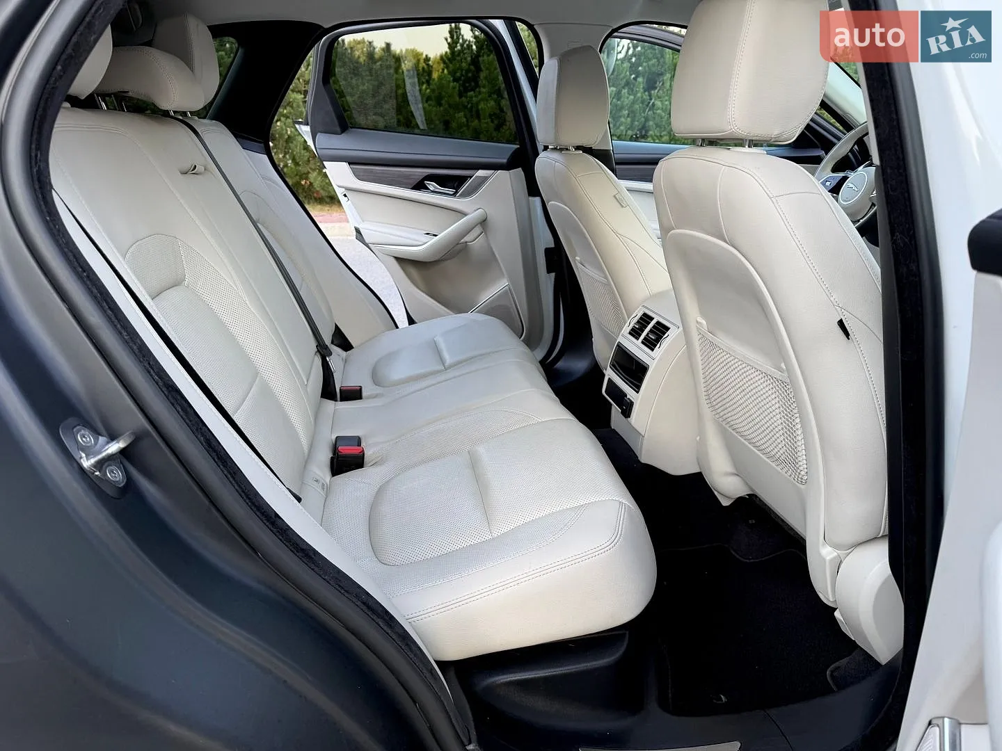 2022 Jaguar F-Pace - мініатюра 45