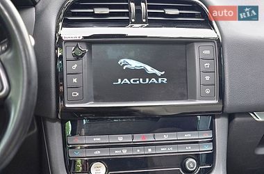 Позашляховик / Кросовер Jaguar F-Pace 2016 в Києві