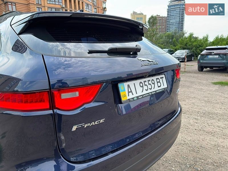 Позашляховик / Кросовер Jaguar F-Pace 2016 в Києві