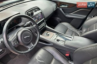 Позашляховик / Кросовер Jaguar F-Pace 2016 в Києві