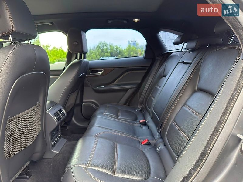 Позашляховик / Кросовер Jaguar F-Pace 2016 в Києві