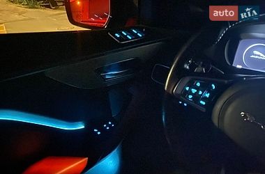 Позашляховик / Кросовер Jaguar F-Pace 2017 в Києві