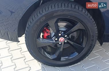 Внедорожник / Кроссовер Jaguar F-Pace 2022 в Ровно